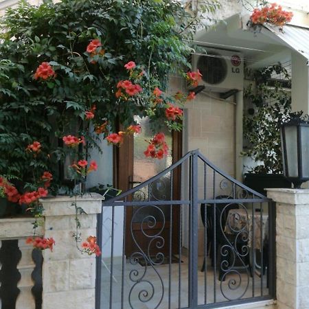Romana 1 Tivat Ngoại thất bức ảnh